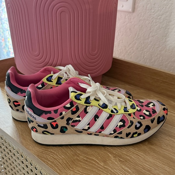 adidas gazelle silver green womens adidas Samba OG 'Preloved Red Leopard' Women's Shoes, 7 main image 0